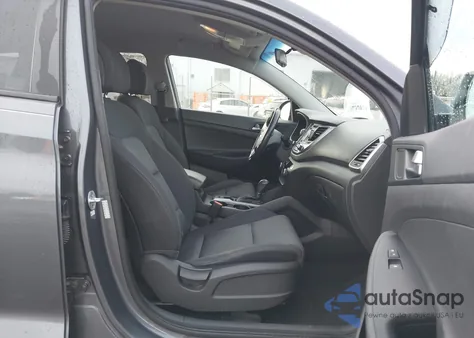 2017 Hyundai Tucson Sport z USA, uszkodzony, nr VIN KM8J33A24HU467225